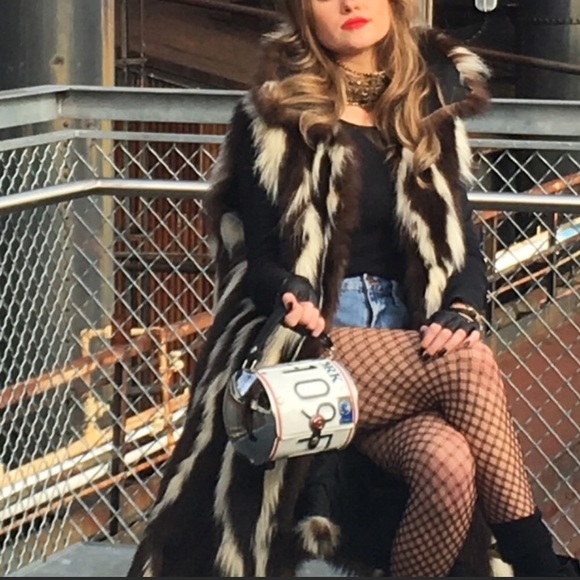 Fur coat - Picture 4 of 4